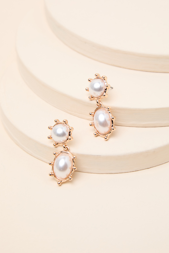 Reva White and Gold Pearl Drop Earrings - thumbnail 4