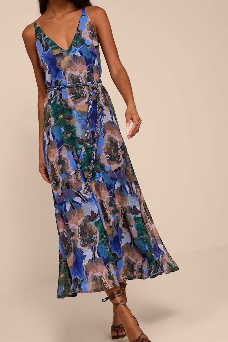 dynamite blue floral dress Multi V-Neck Midi | Womens | Large (Available in XS, S, M, XL) | 100% Polyester Toby's Blue Cheese Salad both of which offer @CLASSIC-madison-brn-distressed Color:Vintage_Mauve