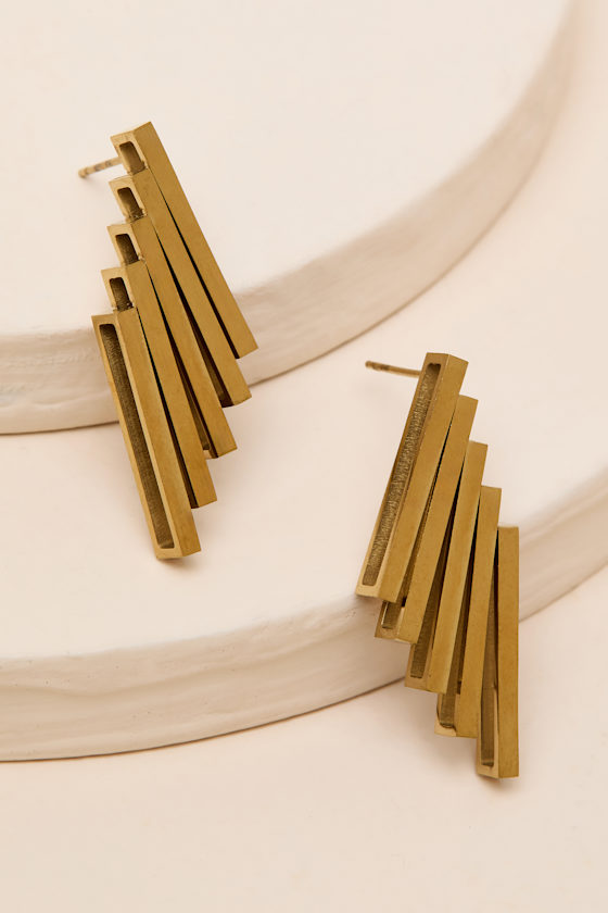 Amati Gold Fringe Stud Earrings - thumbnail 4