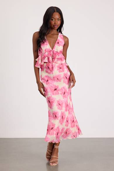 festival swing dress The Bombshell Roses Swing Dress in Black – Vintage Diva main image 1