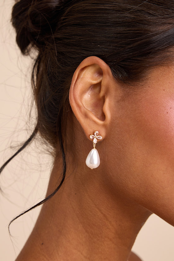 Amanas 14KT Gold Pearl Drop Earrings 1