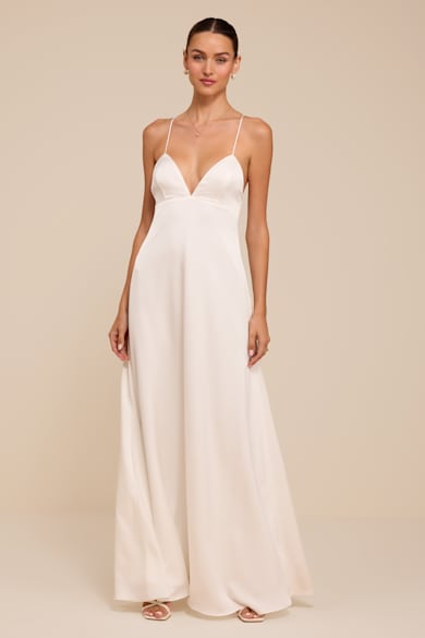 affordable long white dresses Chiffon Maxi Dress with Flared Skirt and Keyhole Neckline Xiaolizi Body Shape Freya Temple Dress - Regular
