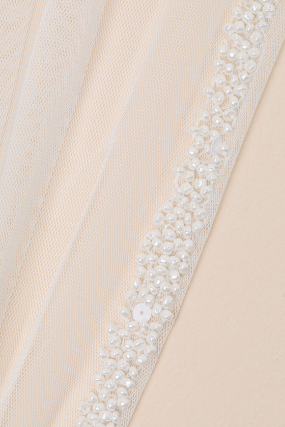 Ruzena White Tulle Pearl Long Veil - thumbnail 4