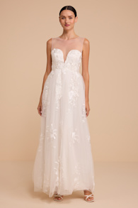I24D5382: WHITE / WHITE 2