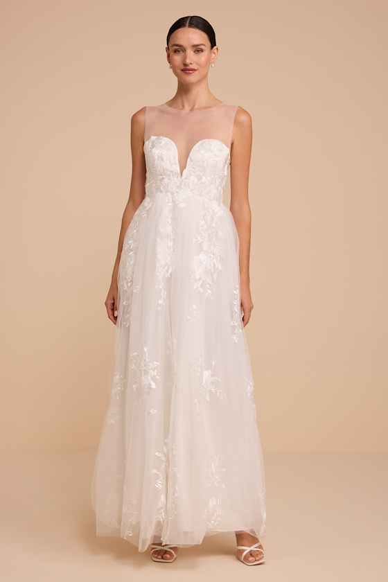 I24D5382: WHITE / WHITE 2