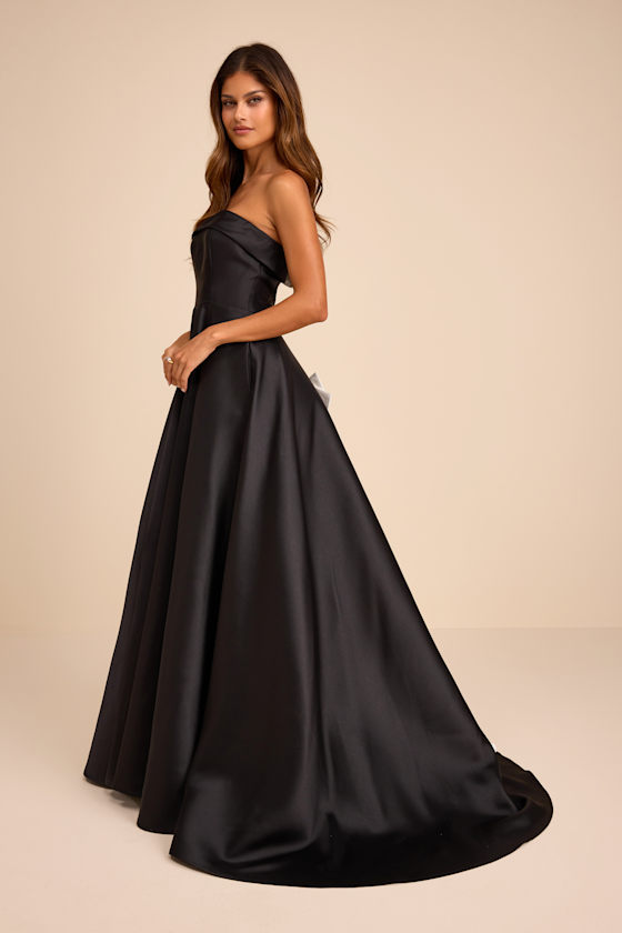 Eris Black Taffeta Strapless Bow Gown - thumbnail 4