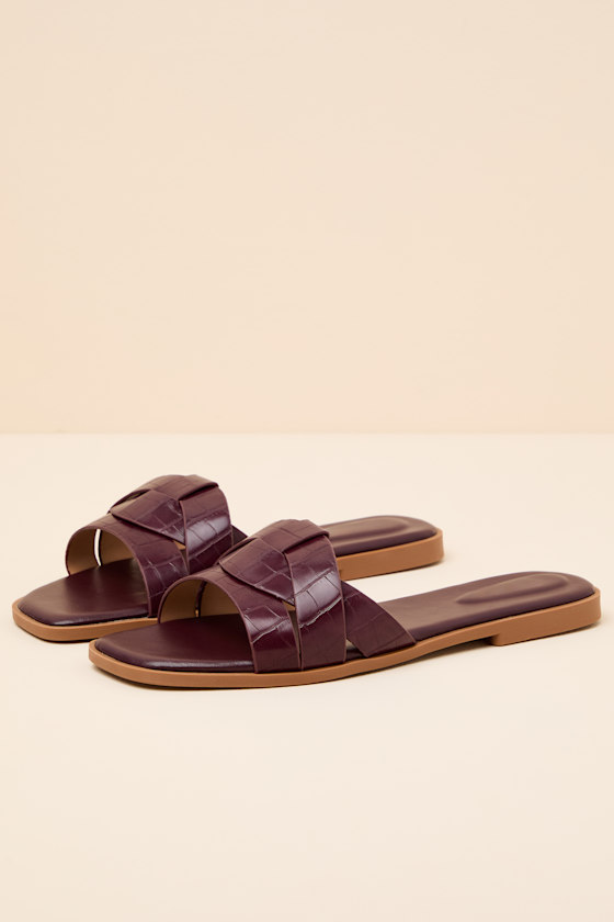 Dinny Wine Red Croc-Embossed Slide Sandals - thumbnail 5