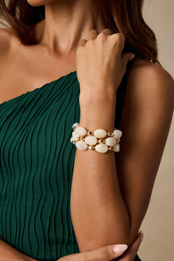 Pembroke Ivory and Gold Beaded Three-Piece Bracelet Set - thumbnail 3