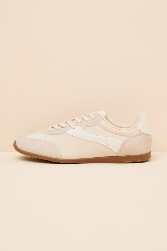 Sloane Off White Lace-Up Sneakers