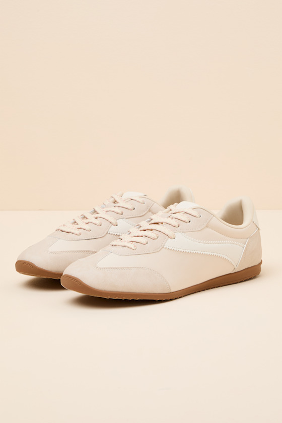Sloane Off White Lace-Up Sneakers