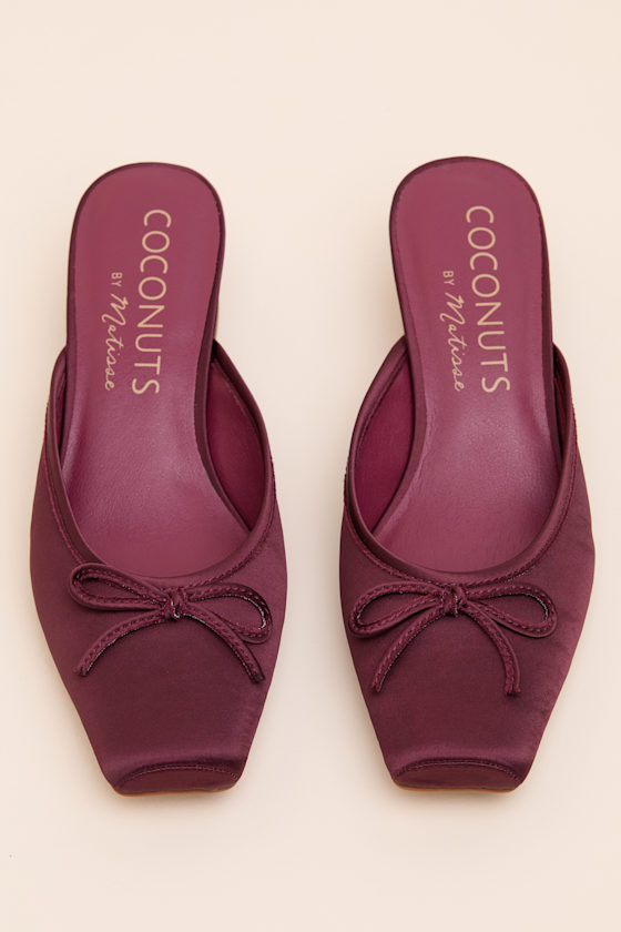 Geneva Fig Satin Low-Heel Mule Pumps - thumbnail 4