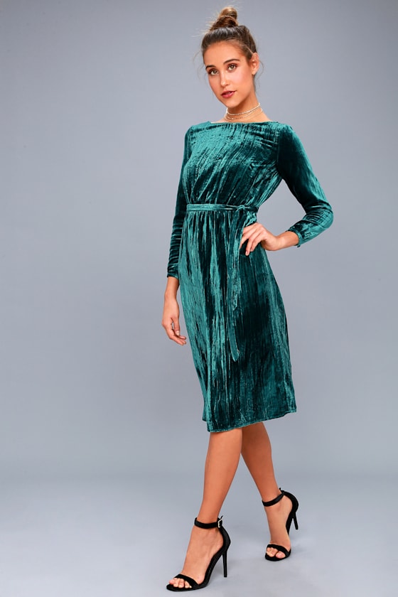 Lennox Forest Green Velvet Long Sleeve Midi Dress 1