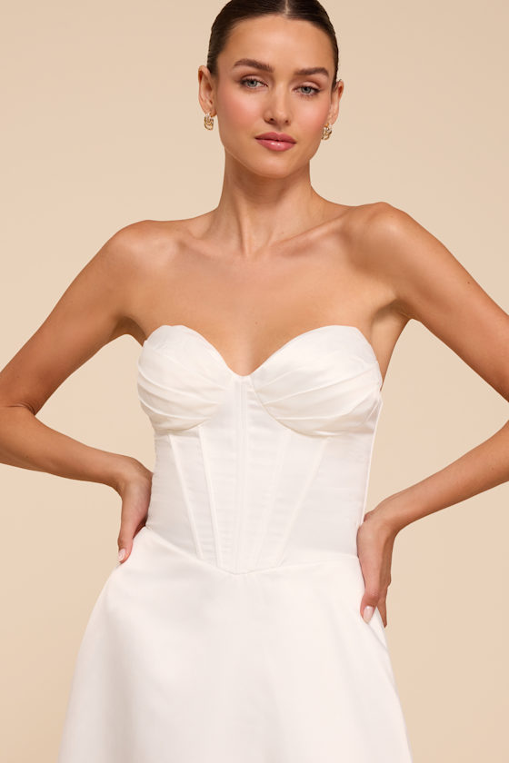 BJD2349: WHITE / WHITE 2
