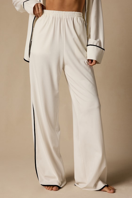 Surina Ivory and Black Long Sleeve Two-Piece Pajama Se 3