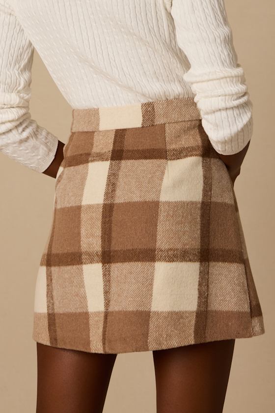 7S3744: BEIGE PLAID 2