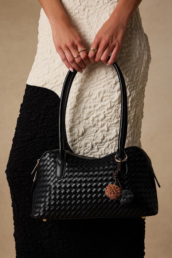 Suri Black Woven Shoulder Bag - thumbnail 3