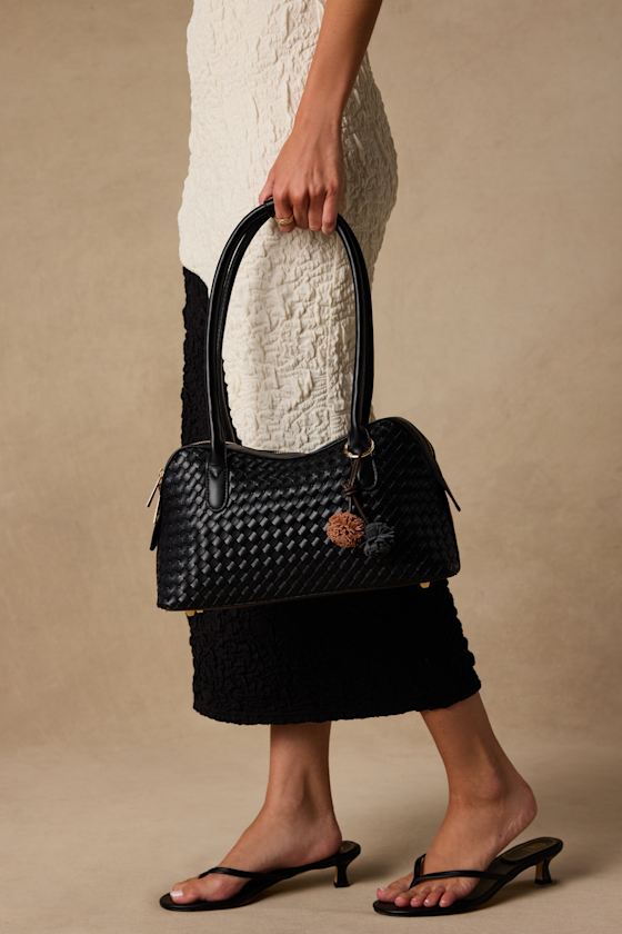 Suri Black Woven Shoulder Bag - thumbnail 4