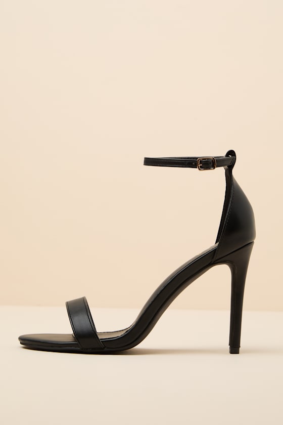 CERELIA/STILETTOTAYLOR: BLACK 1