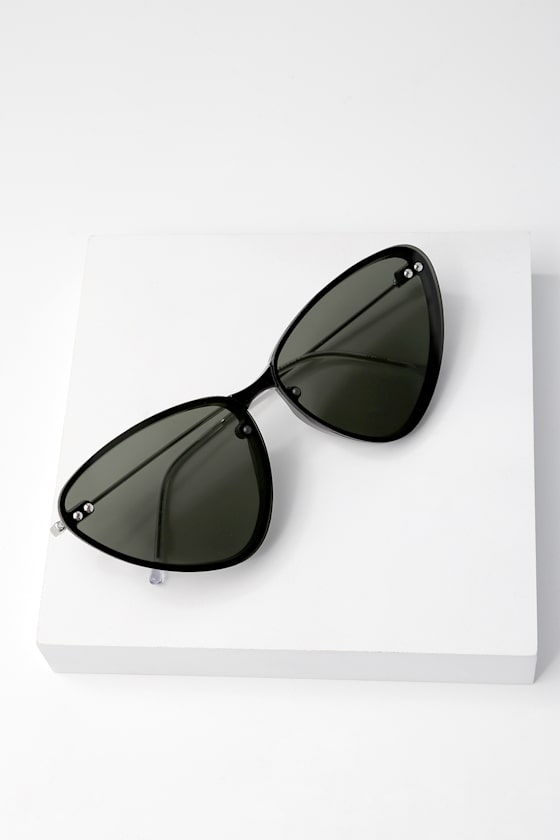 Twice Shy Black Cat-Eye Sunglasses 2