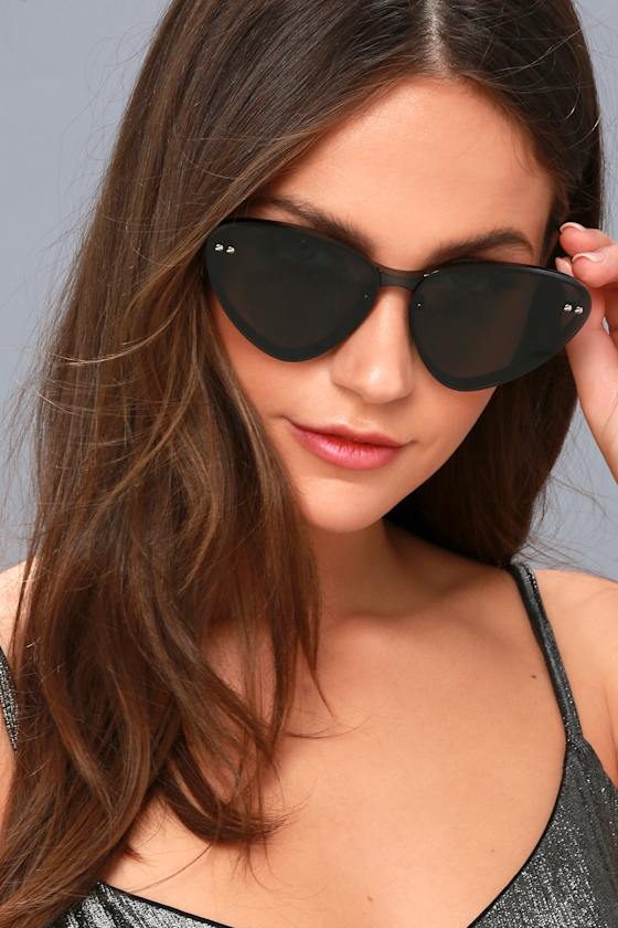 Twice Shy Black Cat-Eye Sunglasses 4