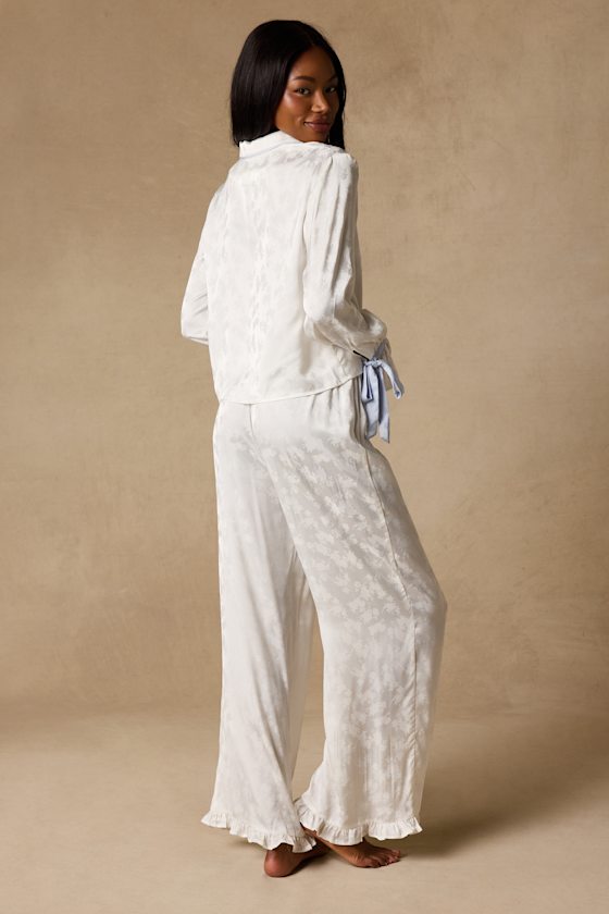 Dahlia Ivory Satin Jacquard Two-Piece Pajama Set - thumbnail 4