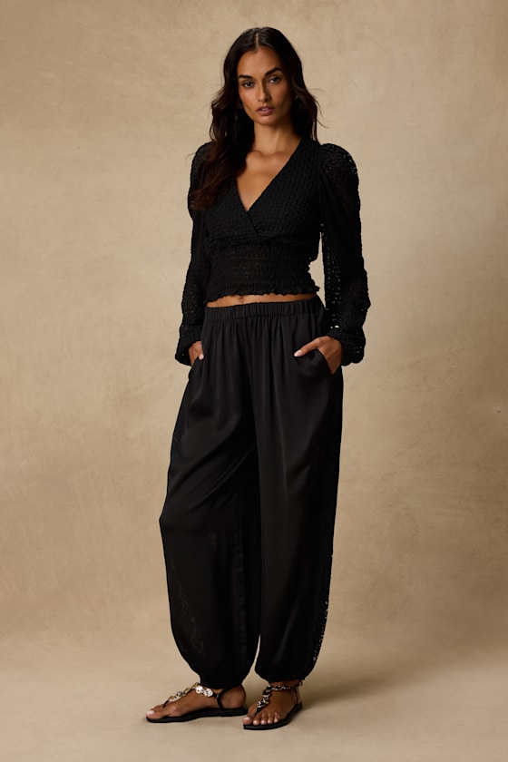 Shadia Black Textured Surplice Smocked Top - thumbnail 4