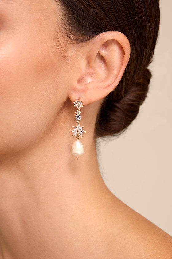 Freya Gold Rhinestone Pearl Earrings 1