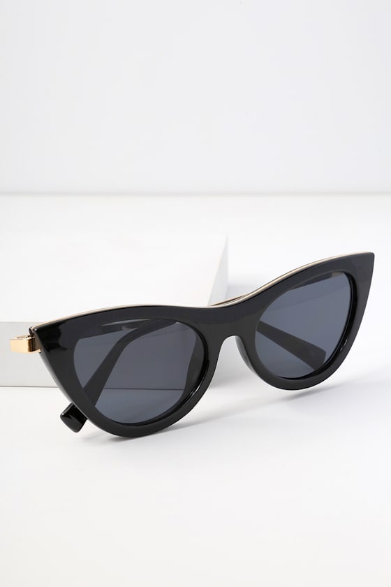 Enchantress Black Cat-Eye Sunglasses 3