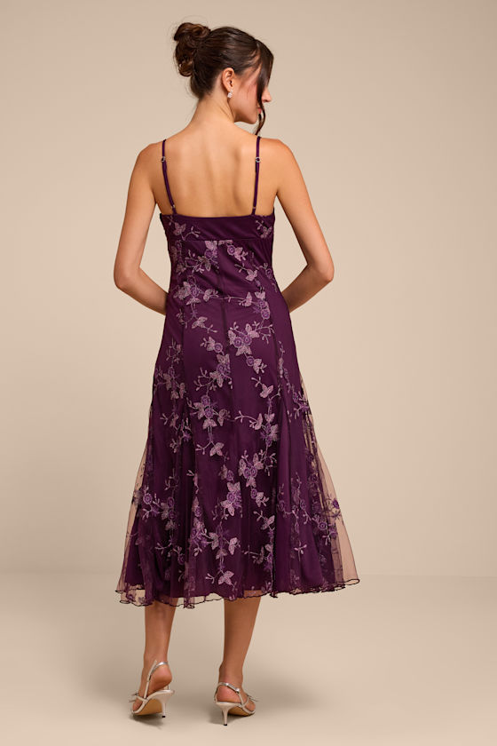 Sandia Plum Floral Embroidered Midi Dress - thumbnail 3