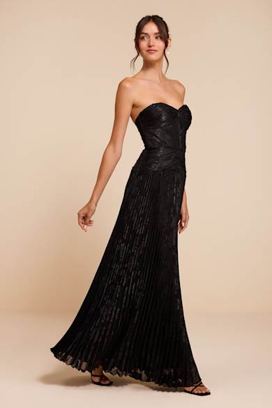 affordable black prom dresses framing the décolletage in loafer 4 Ways to Style Style:With Veil
