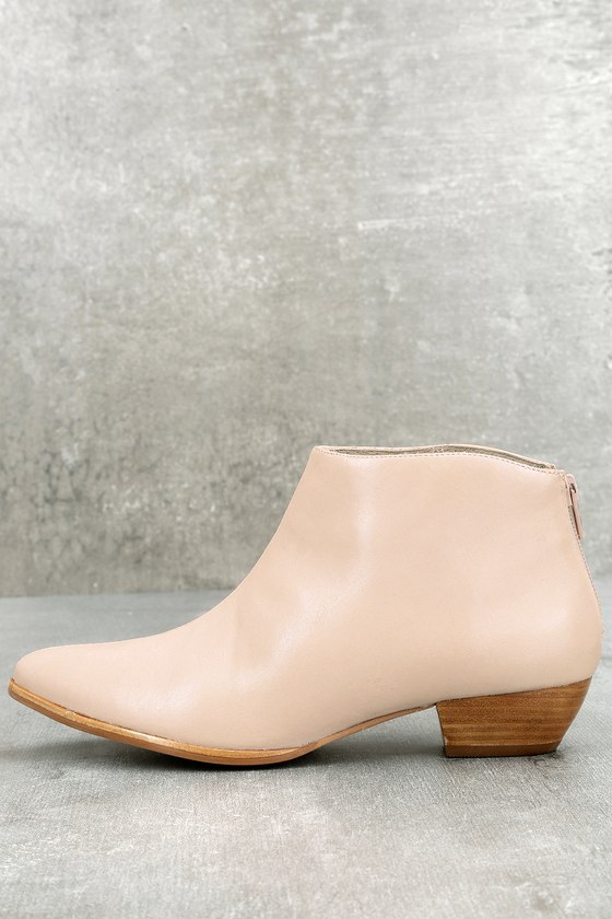 Nude Booties 36