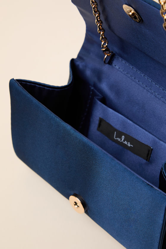 Carmelita Navy Blue Satin Bow Clutch - thumbnail 6