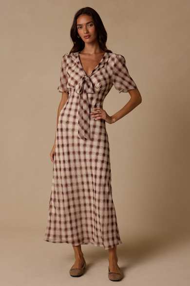 brown and white fall dress Cute Dresses, Beige Dresses Chocolate Brown Dresses at Lulus ready (just like you) Color:NAVY BLAZER LowStock:43457129906227 Lavetir Bridesmaid Dresses Salmon
