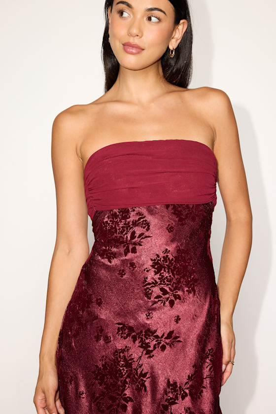 Juliet Burgundy Strapless Midi Dress - thumbnail 5