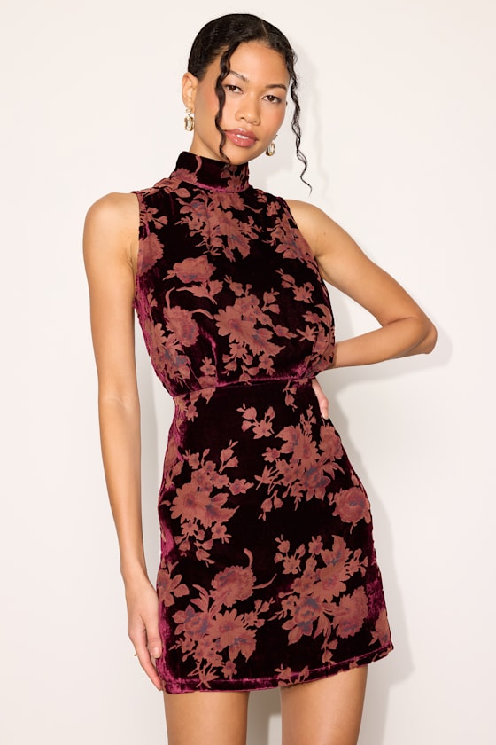 IDA15775: BURGUNDY FLORAL 1