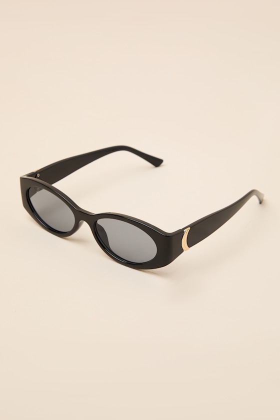 Simone Black Cat-Eye Sunglasses 2