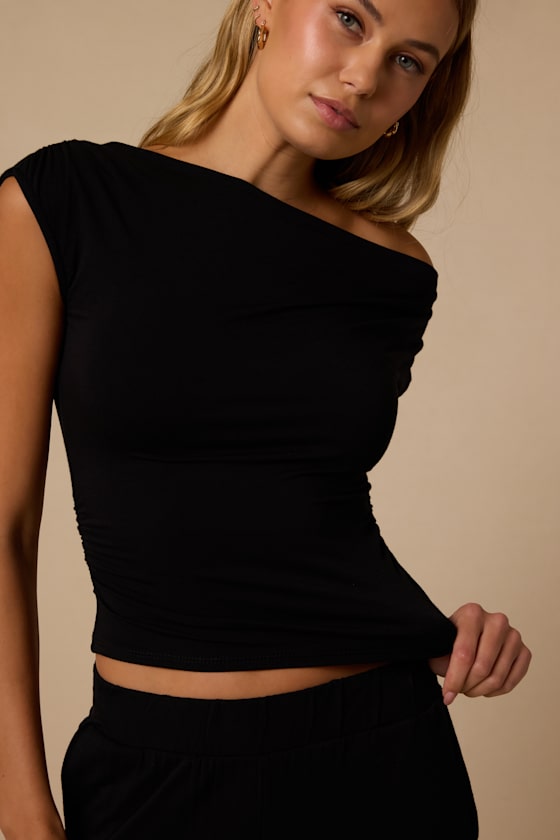 Jessi Black Off-the-Shoulder Top - thumbnail 4