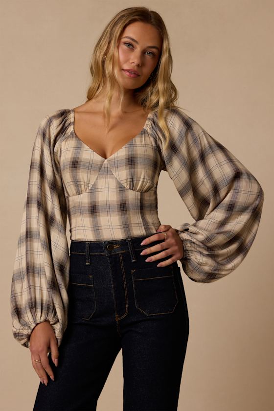 I24T1845: CREAM/TAN/NAVY 1