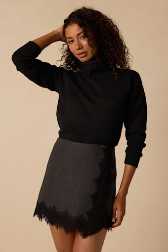 LS32086-026: DK GREY/BLACK 1