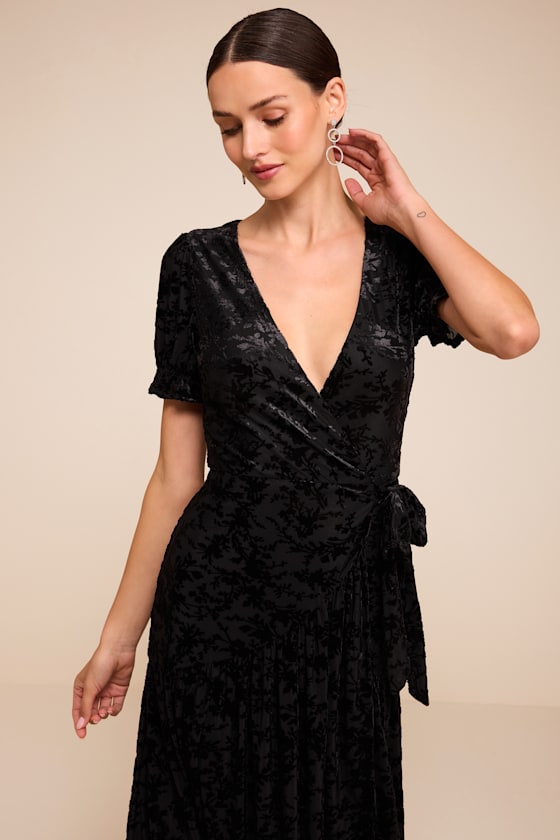 Aaliyah Black Velvet Wrap Midi Dress - thumbnail 5