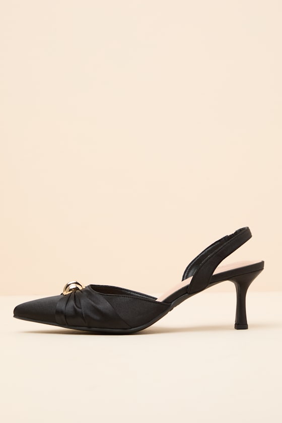 DAPHNE-91: BLACK SATIN 2