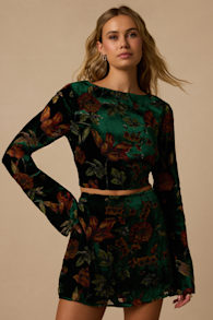 I26T2388: HUNTER GREEN FLORAL 1