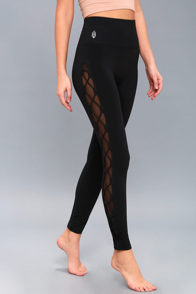 Romance Lace-Up Mesh Legging – tipsntrends