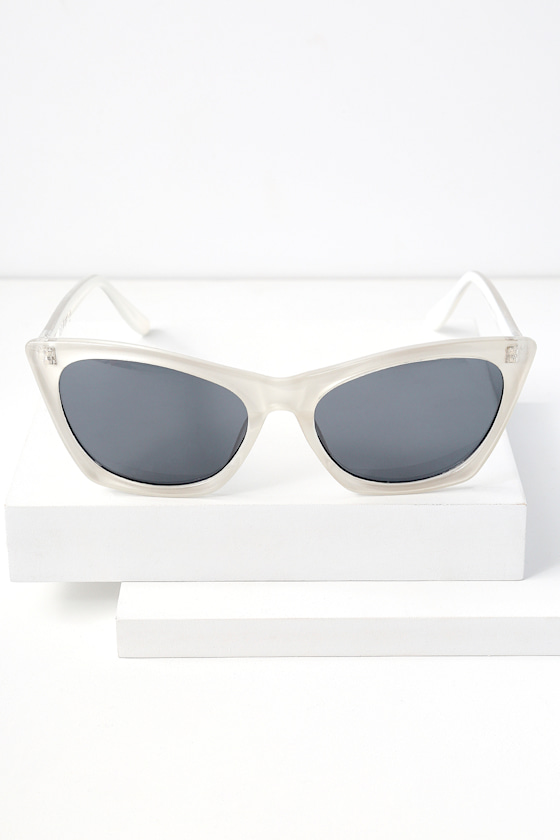 Chic White Sunglasses Black & White CatEye Sunglasses Lulus