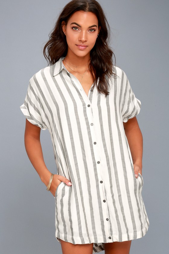 red black and white shirt dress