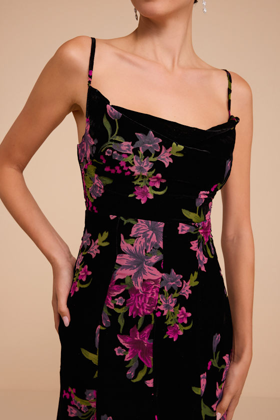 FTD2503026: BLACK/MAGENTA/GREEN 2