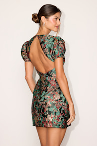 FTD2604012: DEEP GREEN/RED/GREEN FLORAL 2