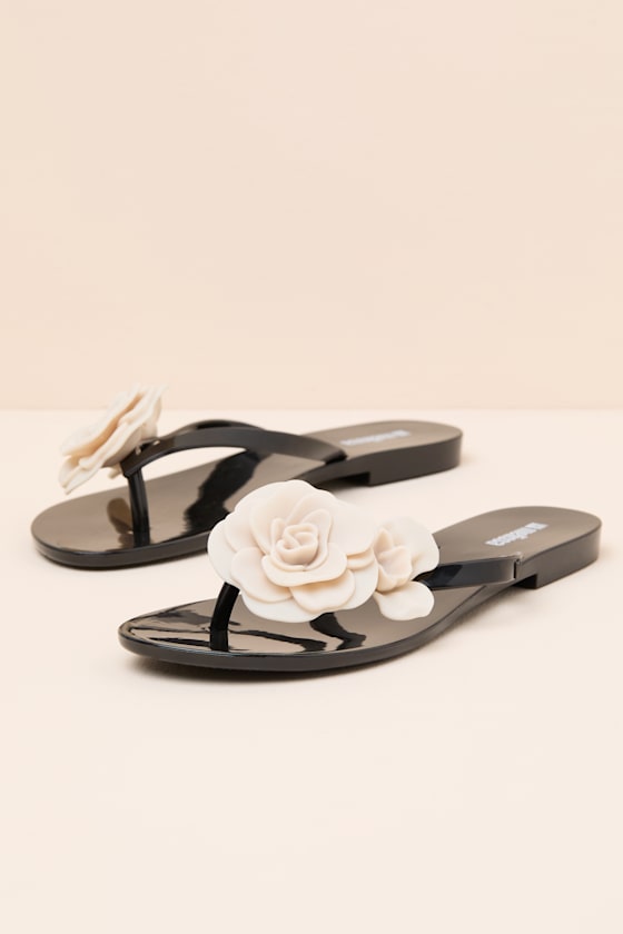 Harmonic Petals Black and Beige Thong Sandals - thumbnail 5