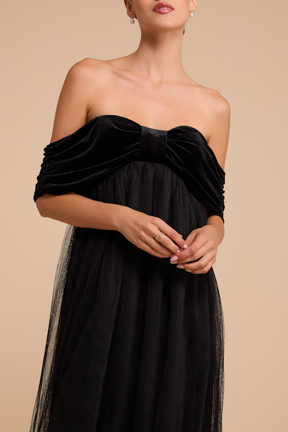 CD6228: BLACK 2