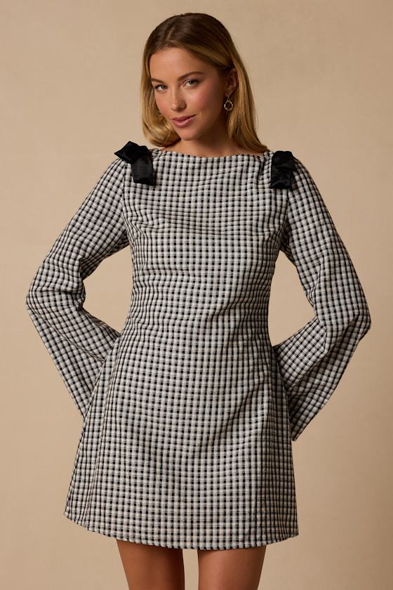 N26DR0851: BLACK/WHITE/ BLACK 1